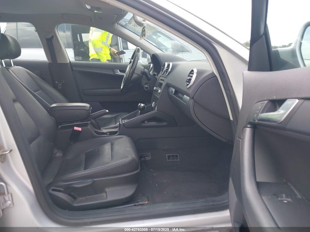 2012 AUDI A3 WAUBJAFM2CA093993 Photo 4