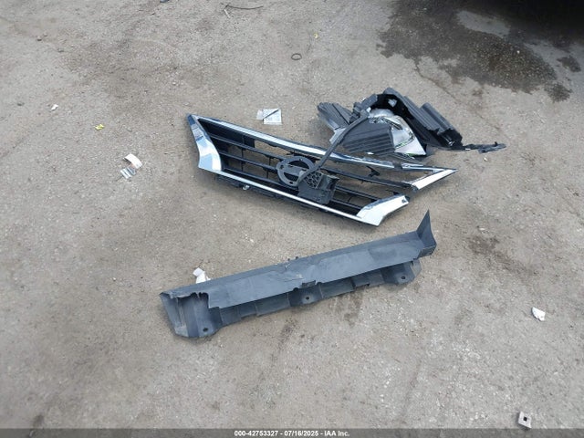 Nissan 2019 2019 3N1CN7AP1KL812595 Image 11