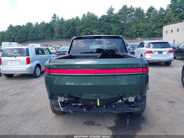 Rivian r1t 2025 7FCTGBAAXSN035480 Image 17