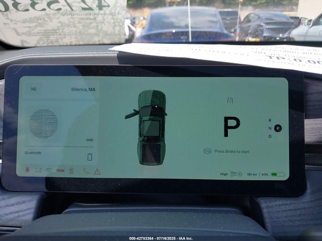 Rivian r1t 2025 7FCTGBAAXSN035480 Image 7