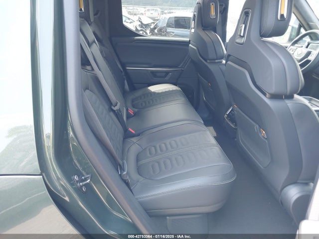 Rivian r1t 2025 7FCTGBAAXSN035480 Image 8