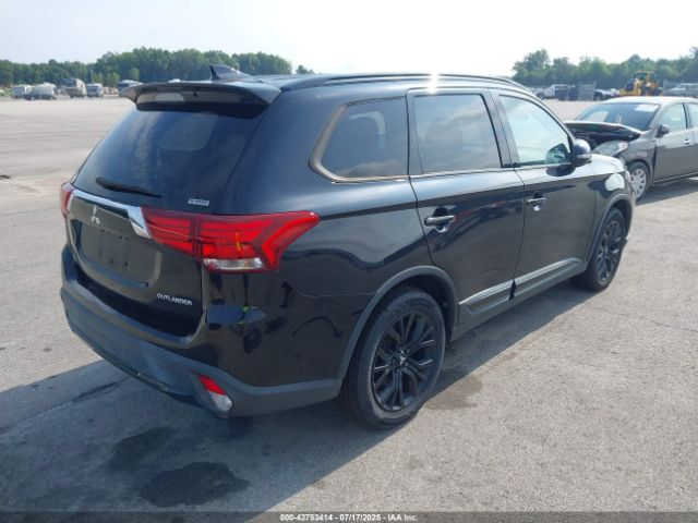 2018 MITSUBISHI OUTLANDER JA4AZ3A33JZ048927 Photo 3