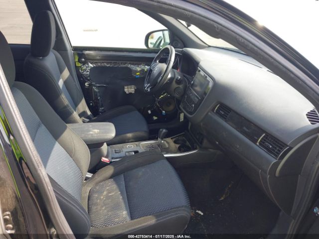 2018 MITSUBISHI OUTLANDER JA4AZ3A33JZ048927 Photo 4