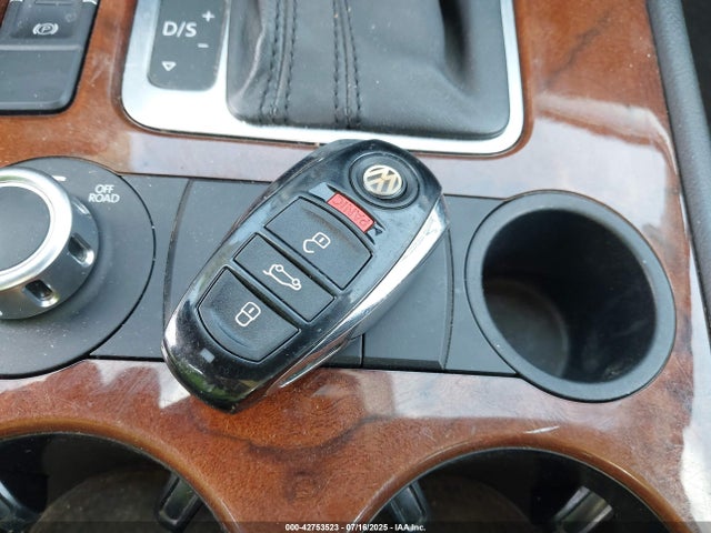 42753523 :رقم المزاد ، WVGEF9BP7DD001532 vin ، 2013 Volkswagen Touareg Vr6 Lux مزاد بيع