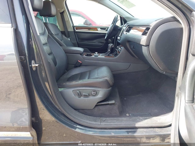 42753523 :رقم المزاد ، WVGEF9BP7DD001532 vin ، 2013 Volkswagen Touareg Vr6 Lux مزاد بيع