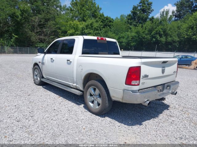 2015 RAM 1500 1C6RR7LM9FS595004 Photo 2