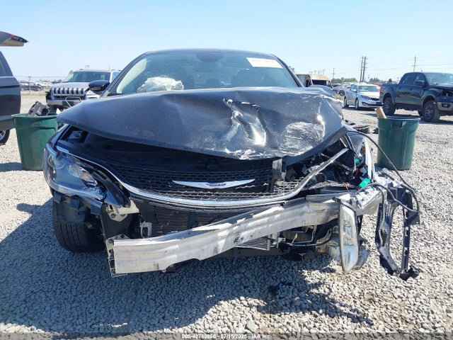 1C3CCCCG1FN509805 Chrysler 2015