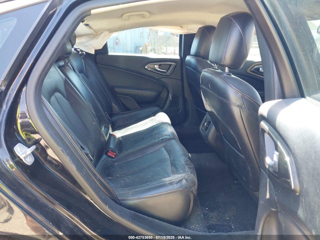 1C3CCCCG1FN509805 Chrysler 2015
