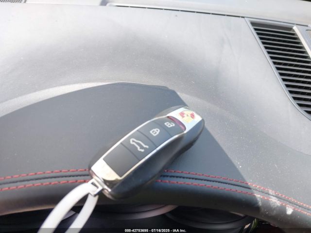 2019 PORSCHE MACAN WP1AA2A51KLB06027 Photo 10