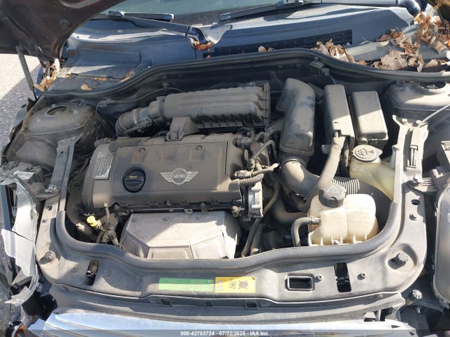 2011 MINI COOPER CLUBMAN WMWZF3C51BTY00979 Photo 9