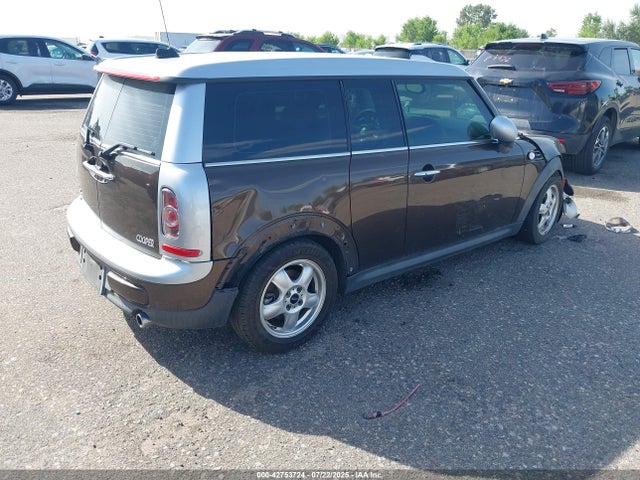 2011 MINI COOPER CLUBMAN WMWZF3C51BTY00979 Photo 3