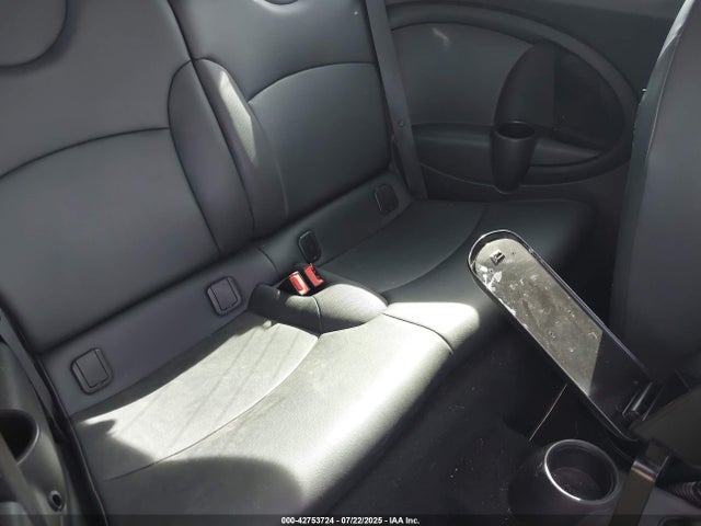 2011 MINI COOPER CLUBMAN WMWZF3C51BTY00979 Photo 7