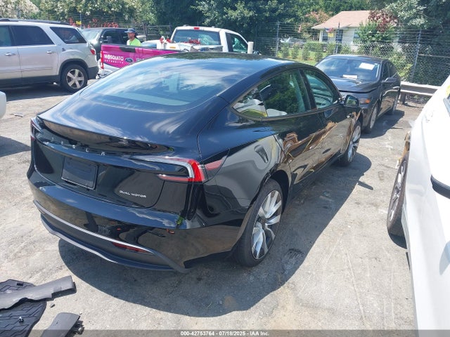 2025 TESLA MODEL 3 5YJ3E1EB3SF899178 Photo 3