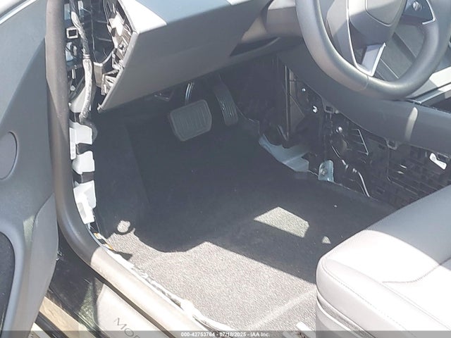 2025 TESLA MODEL 3 5YJ3E1EB3SF899178 Photo 5