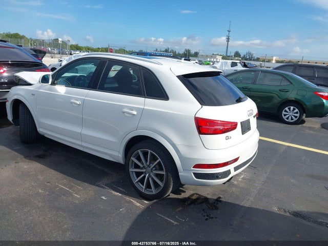 2018 AUDI Q3 WA1BCCFS2JR023653 Photo 2