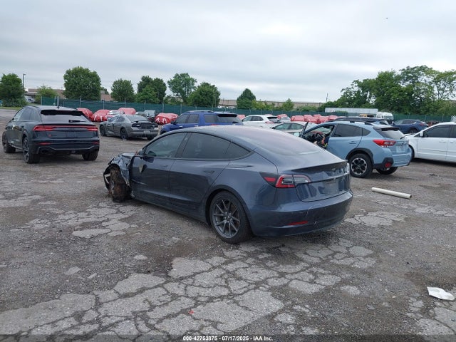 2018 TESLA MODEL 3 5YJ3E1EA8JF025799 Photo 2