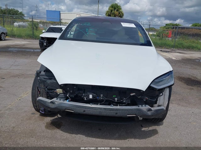 7SAXCDE53NF354625 Tesla 2022
