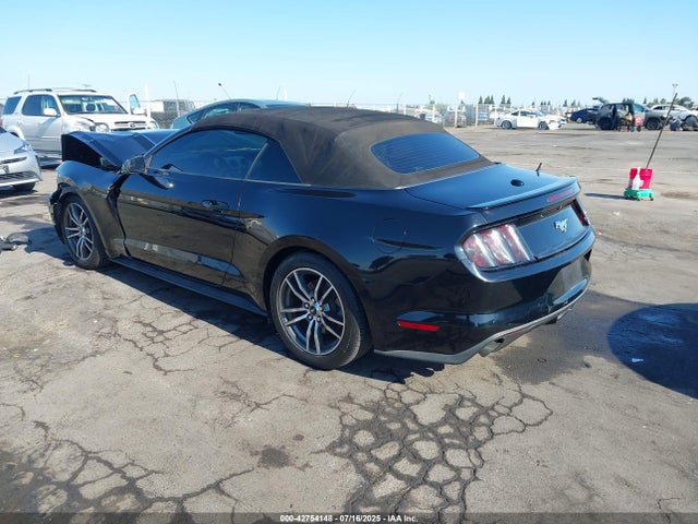 1FATP8UH9G5212745 Ford 2016