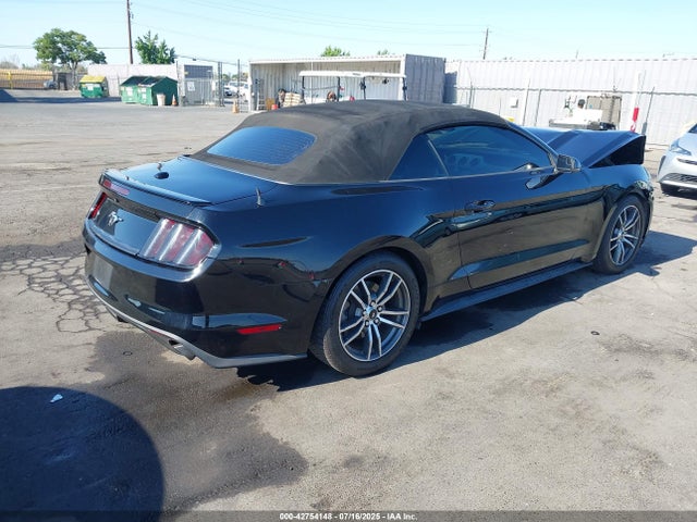 1FATP8UH9G5212745 Ford 2016