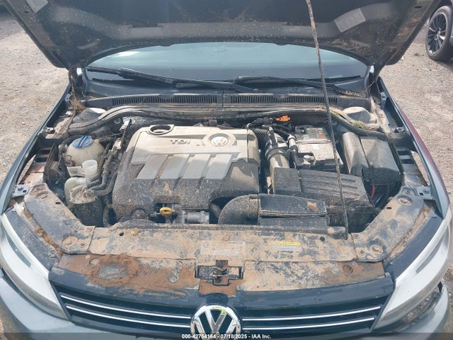 Volkswagen 2014 2014 3VWLL7AJ4EM290524 Image 10