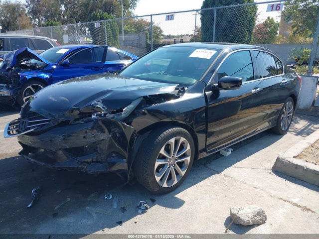 Honda k24w1 2014 1HGCR2F58EA156307 Image 2