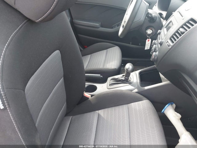 KIA gdi nu 2016 KNAFK5A85G5643945 Image 5