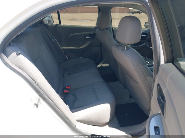 Chevrolet lkw 2015 1G11B5SL0FF134914 Image 8