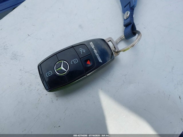 4JGFD6BB0PA882545 Mercedes-Benz m256