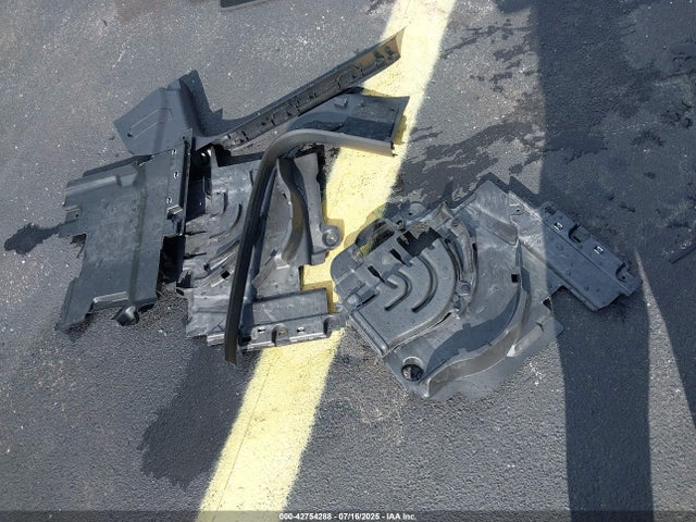 4JGFD6BB0PA882545 Mercedes-Benz m256