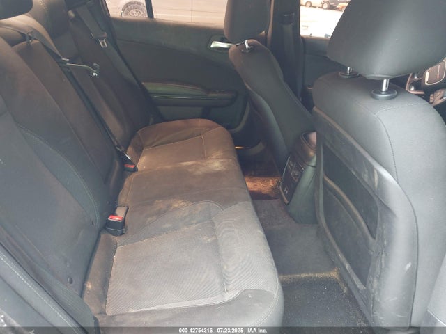 2C3CDXBG8HH657144 Dodge 2017