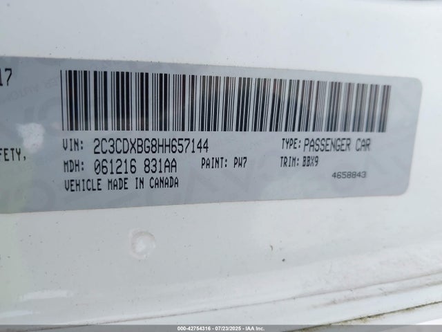 2C3CDXBG8HH657144 Dodge 2017