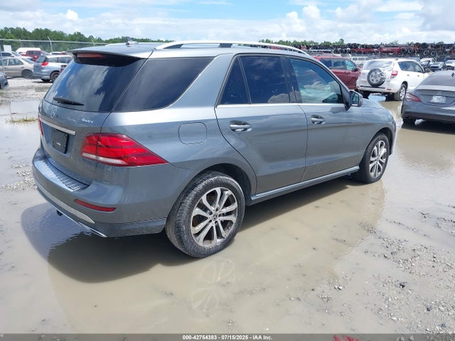 4JGDA5HB0HA990876 Mercedes-Benz m276