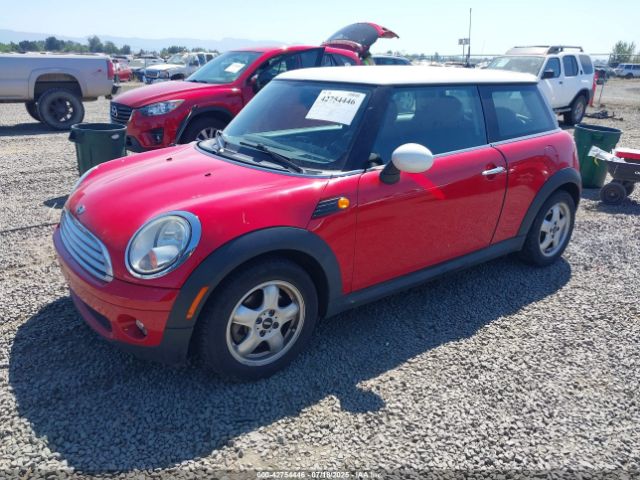 2010 MINI COOPER WMWMF3C57ATU78437 Photo 1