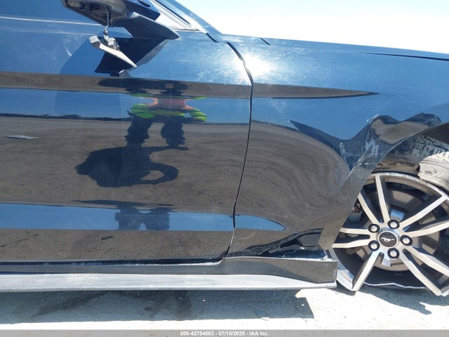 Ford 2.3l 4v premium fuel 2017 1FATP8UH8H5331324 Image 20