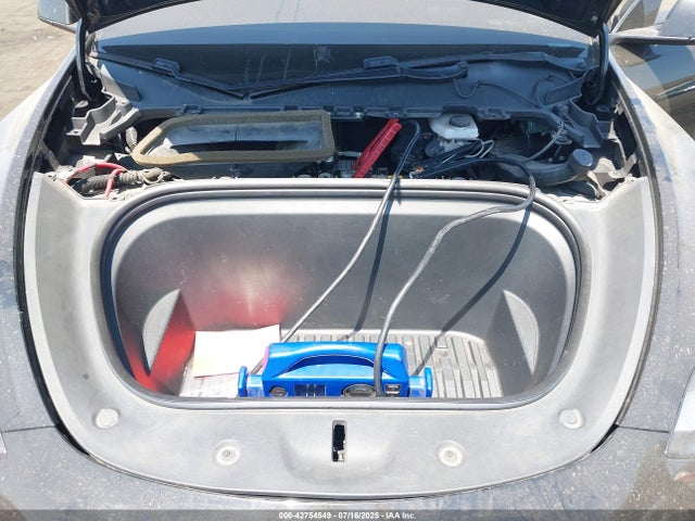 2021 TESLA MODEL Y 5YJYGDEE4MF067203 Photo 9