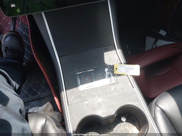 2021 TESLA MODEL Y 5YJYGDEE4MF067203 Photo 10