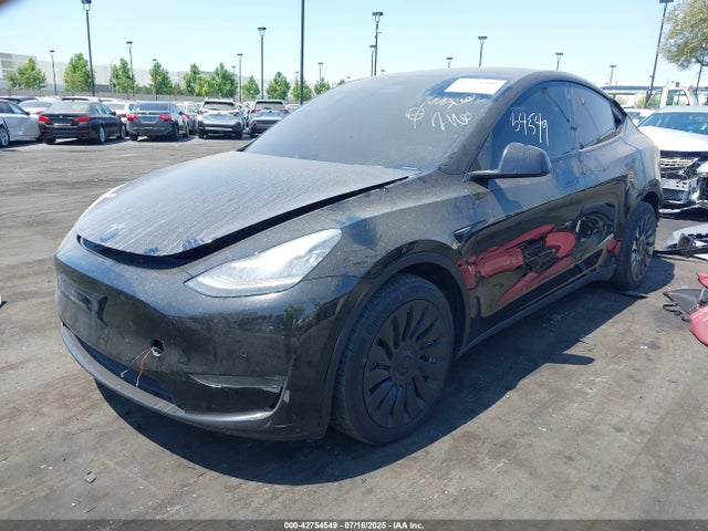 2021 TESLA MODEL Y 5YJYGDEE4MF067203 Photo 1