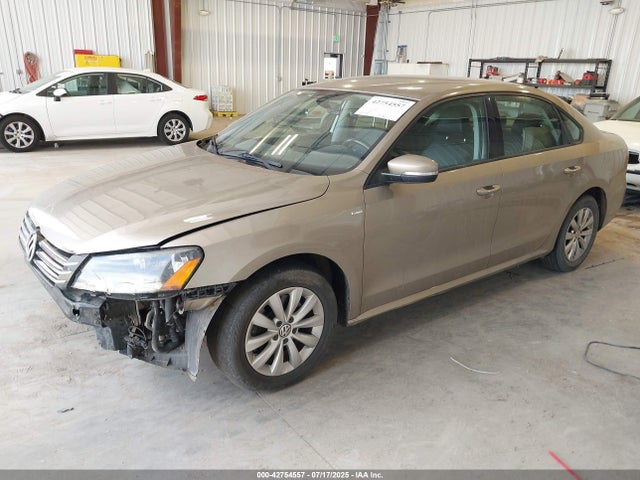 1VWAT7A33FC028442 Volkswagen Passat