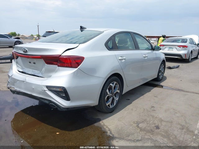 3KPF24AD8ME322685 KIA mpi nu