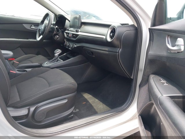 3KPF24AD8ME322685 KIA mpi nu