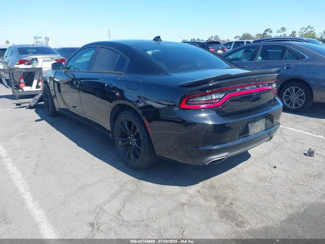 2C3CDXHG5GH133407 Dodge 2016