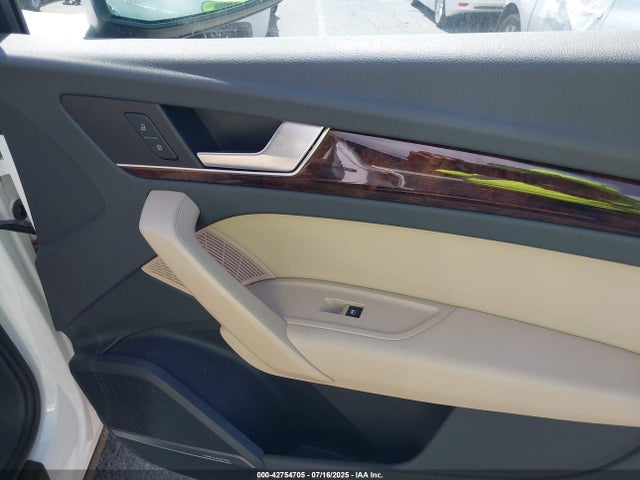 2018 AUDI Q5 WA1BNAFY6J2010738 Photo 4