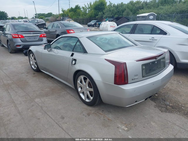 2004 CADILLAC XLR 1G6YV34A545601408 Photo 2