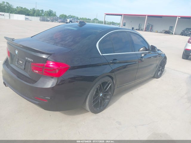 BMW 330I 2018 WBA8D9C54JEB34940 Image 4