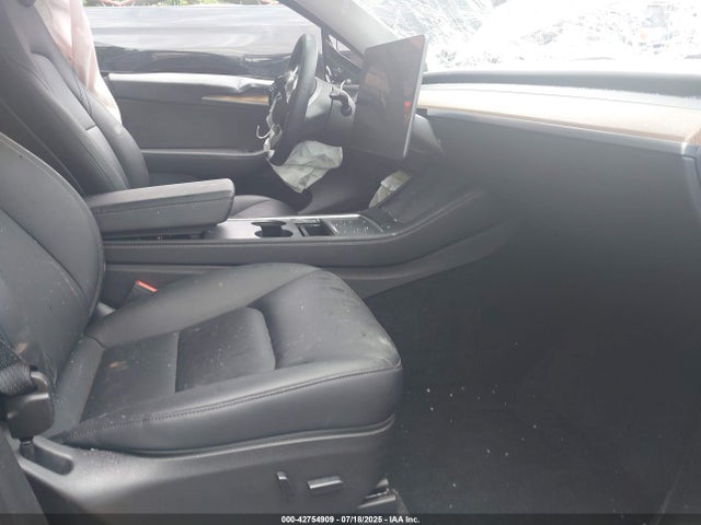 2022 TESLA MODEL Y 7SAYGDEE9NA011467 Photo 4