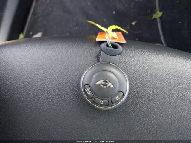 2012 MINI COOPER WMWSU3C52CT261653 Photo 10