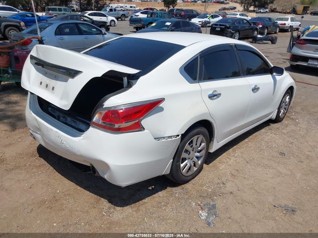 1N4AL3AP4FC261167 Nissan 2015