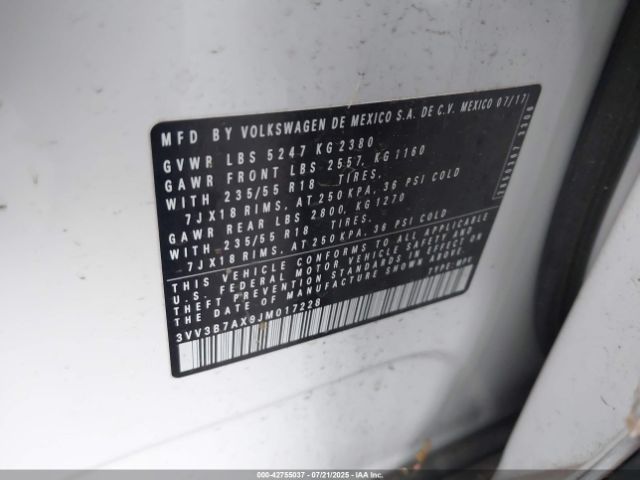 2018 VOLKSWAGEN TIGUAN 3VV3B7AX9JM017228 Photo 8