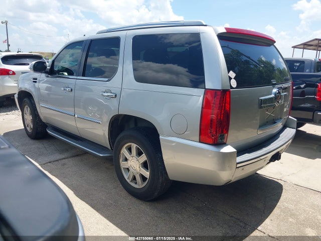 2013 CADILLAC ESCALADE 1GYS3AEF0DR219037 Photo 2