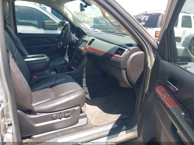2013 CADILLAC ESCALADE 1GYS3AEF0DR219037 Photo 4